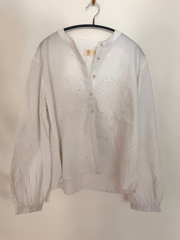 Victoria shirt