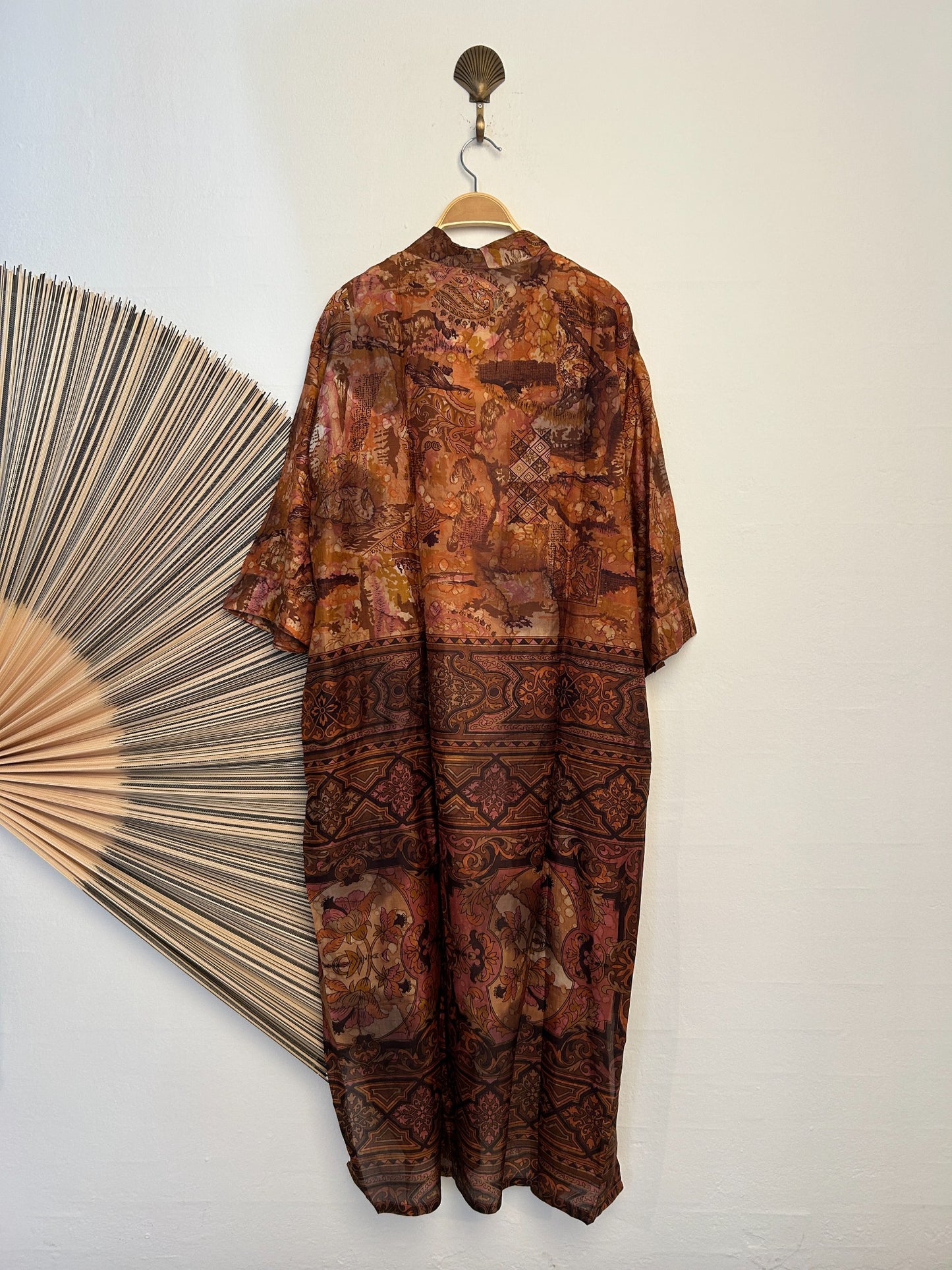 81 Kimono silk long – bagside
