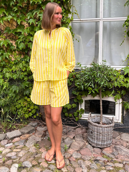 Skall Shorts - Yellow