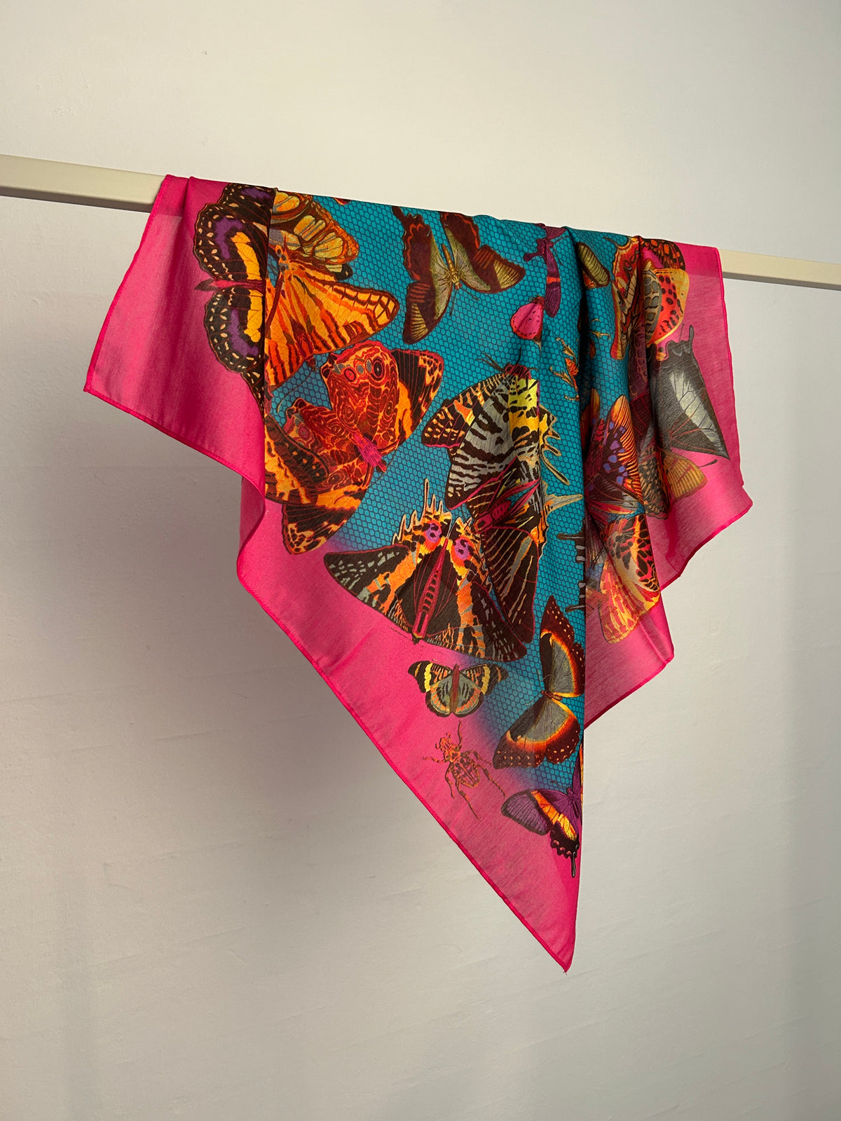 Scarf 70x70 cm no. 5433