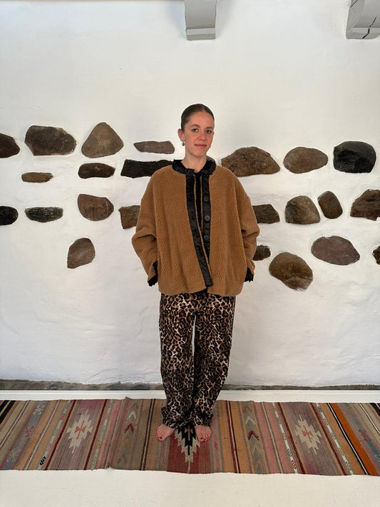 Frida fleece - Camel with black piping