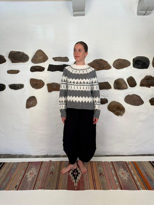 Icelandic knit - grey and white S/M