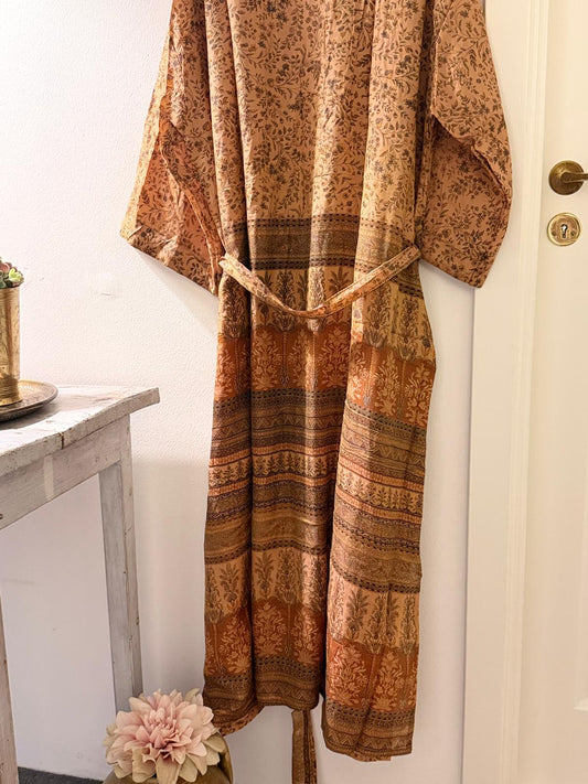 K11 (Long Silk Kimono)