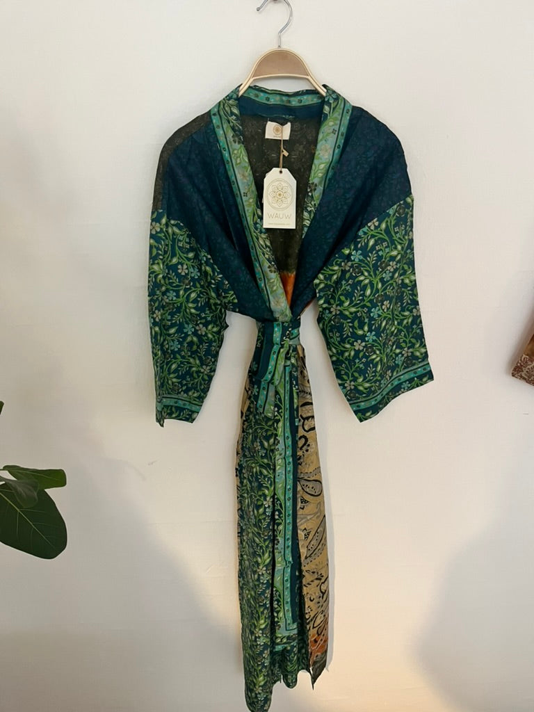 Kimono 568
