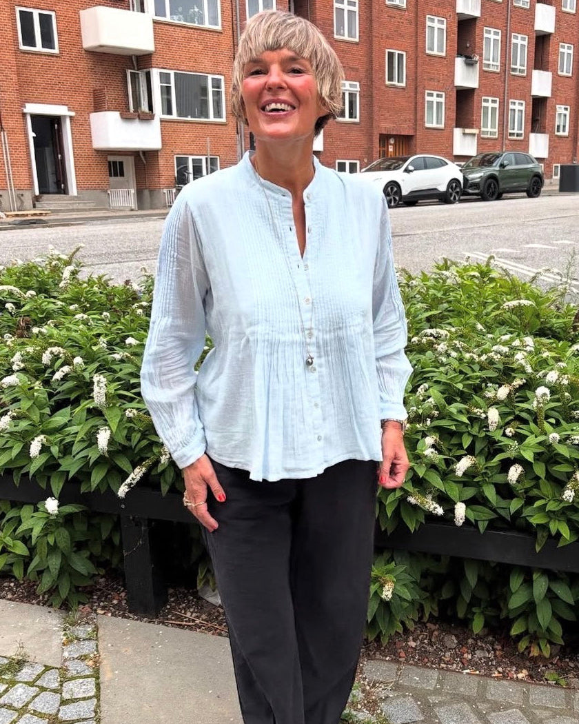 Paula Shirt - Light Blue