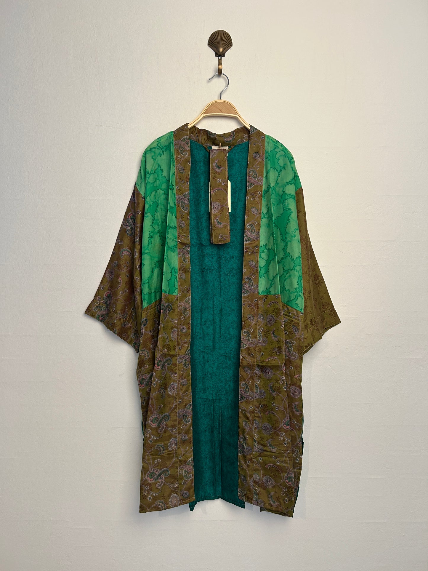 67 Kimono short