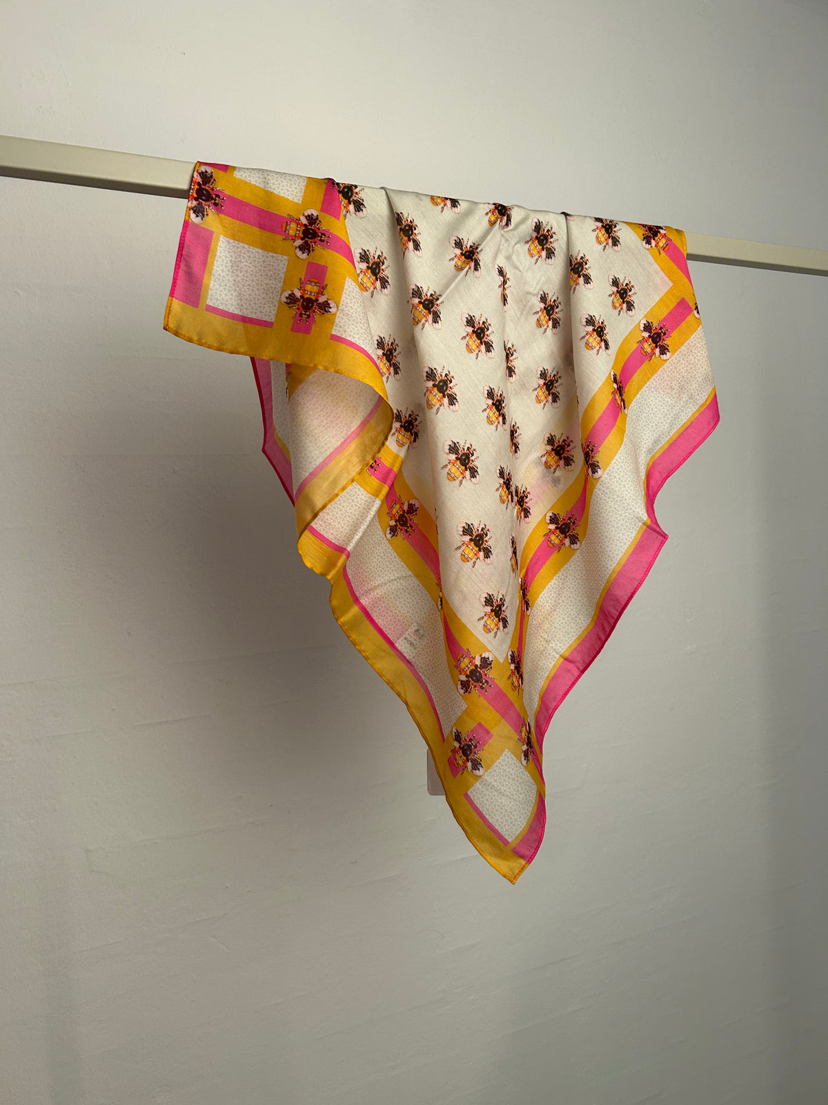 Scarf 70x70 cm no. 5439