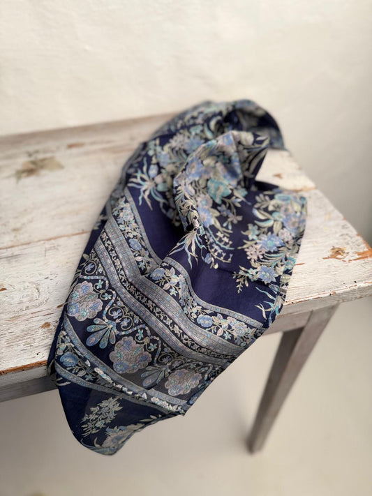 Silk scarf - 25