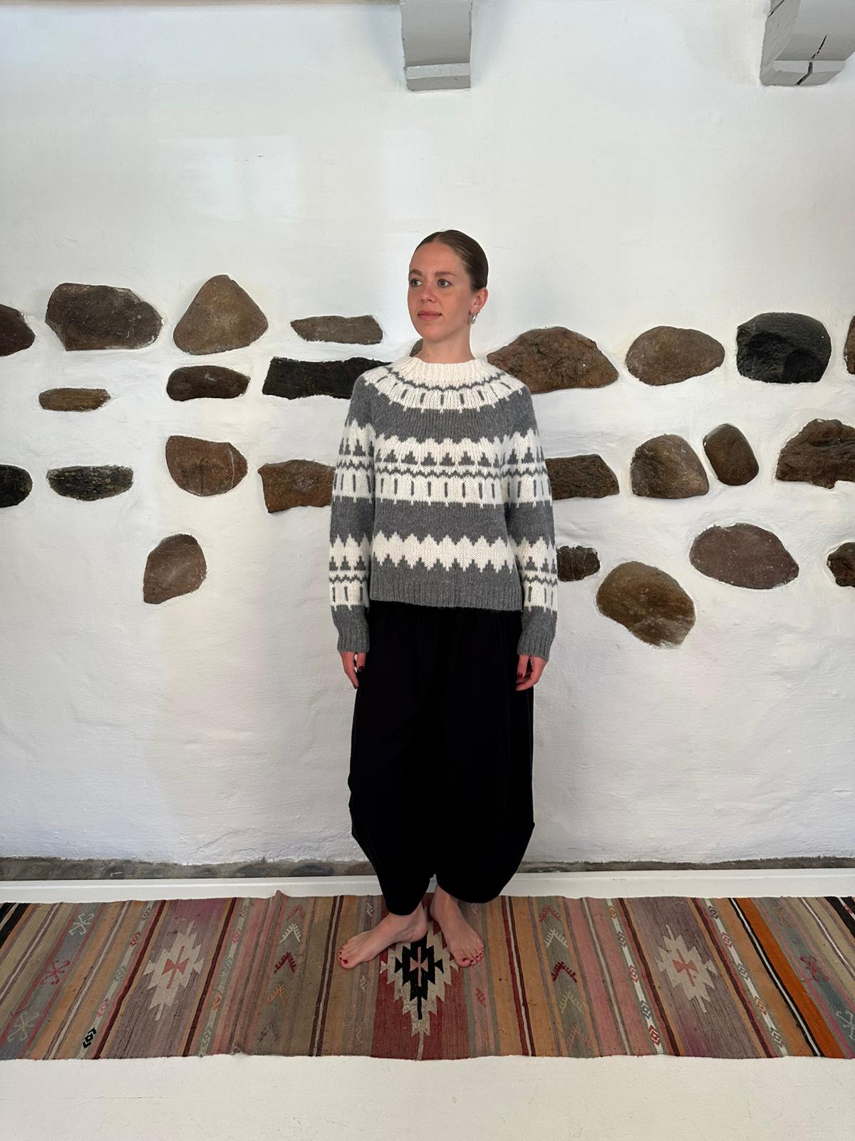 Icelandic knit - grey and white S/M