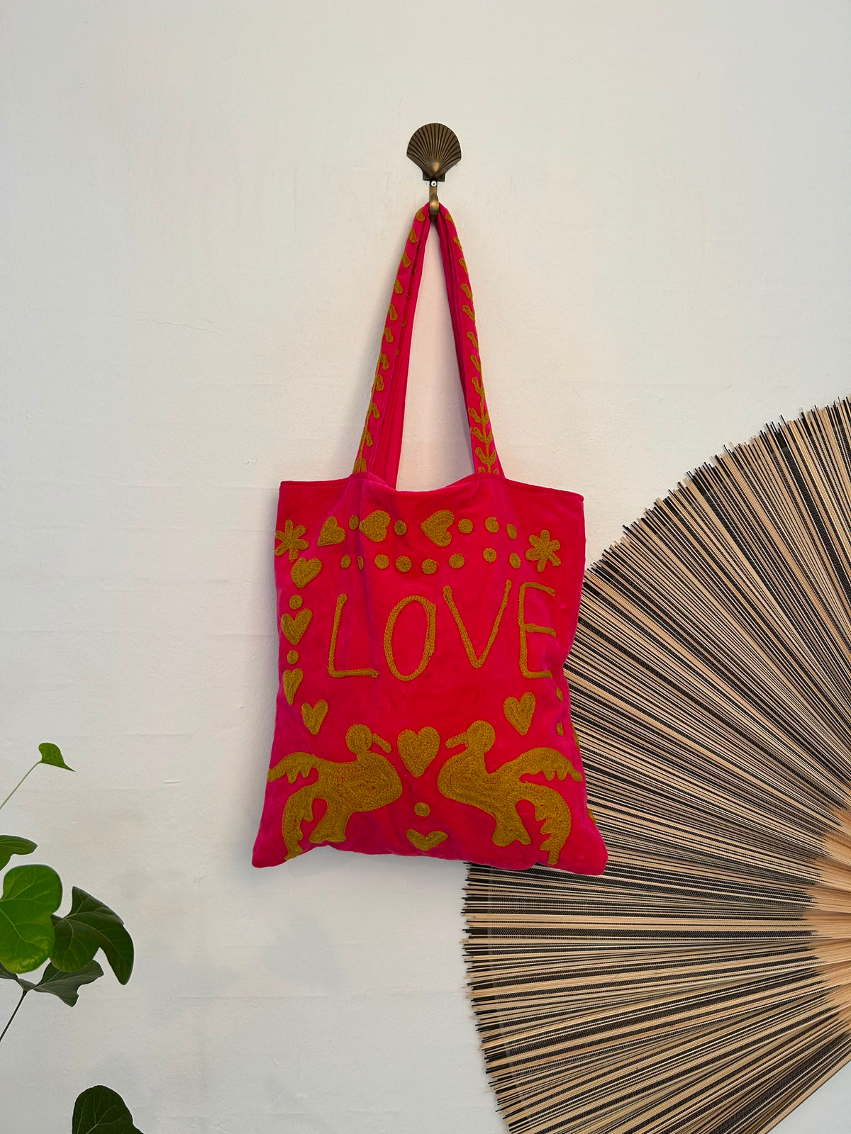 KP183 Peace&Love velvet bag pink