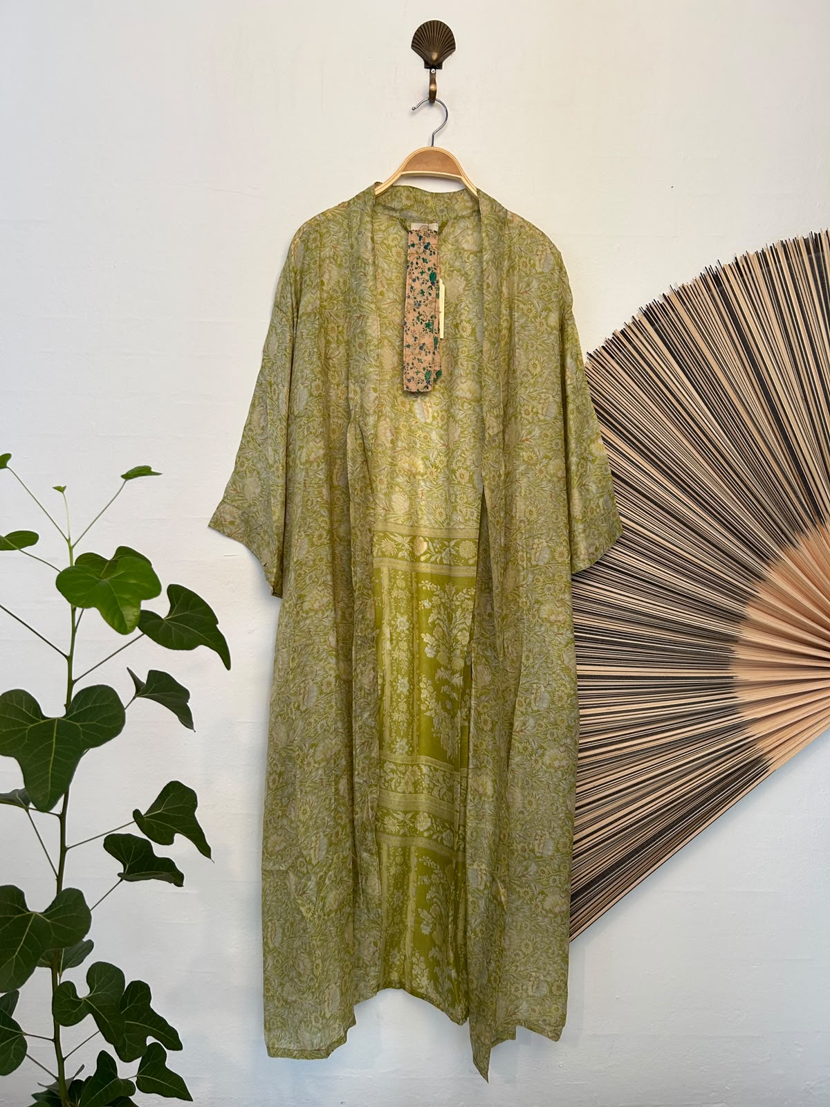 127 Kimono silk long