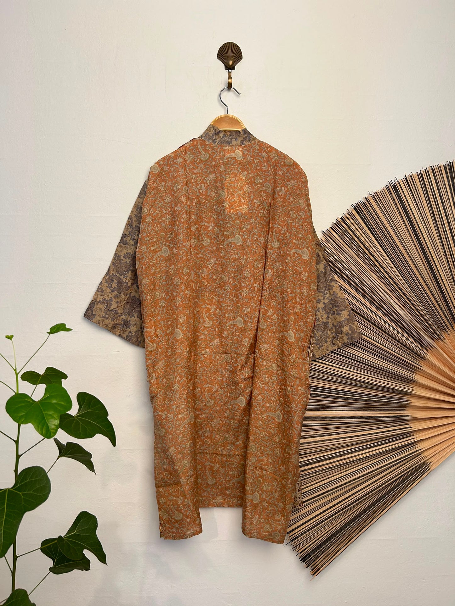2068 Kimono silk short