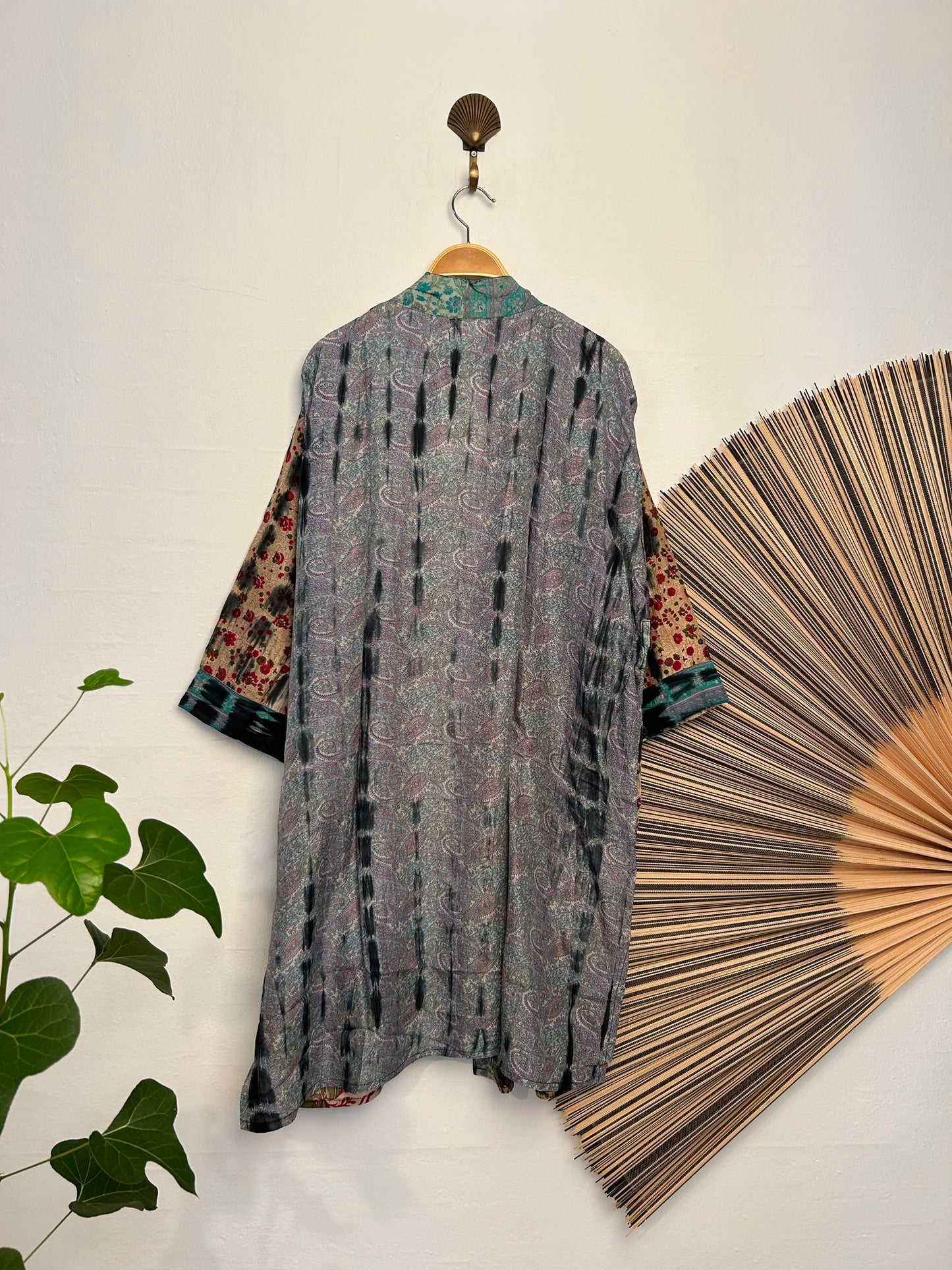 2067 Kimono silk short