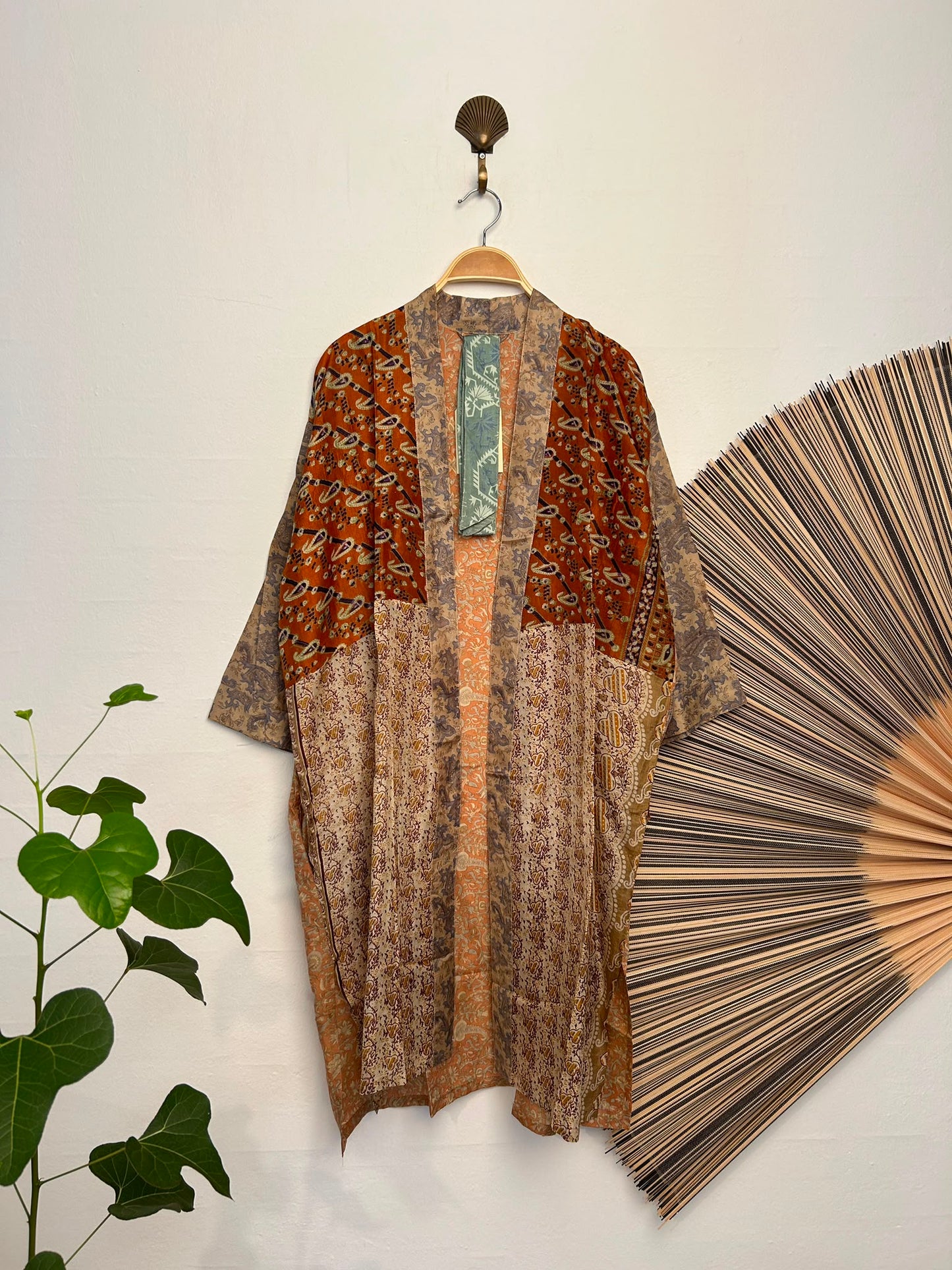 2068 Kimono silk short