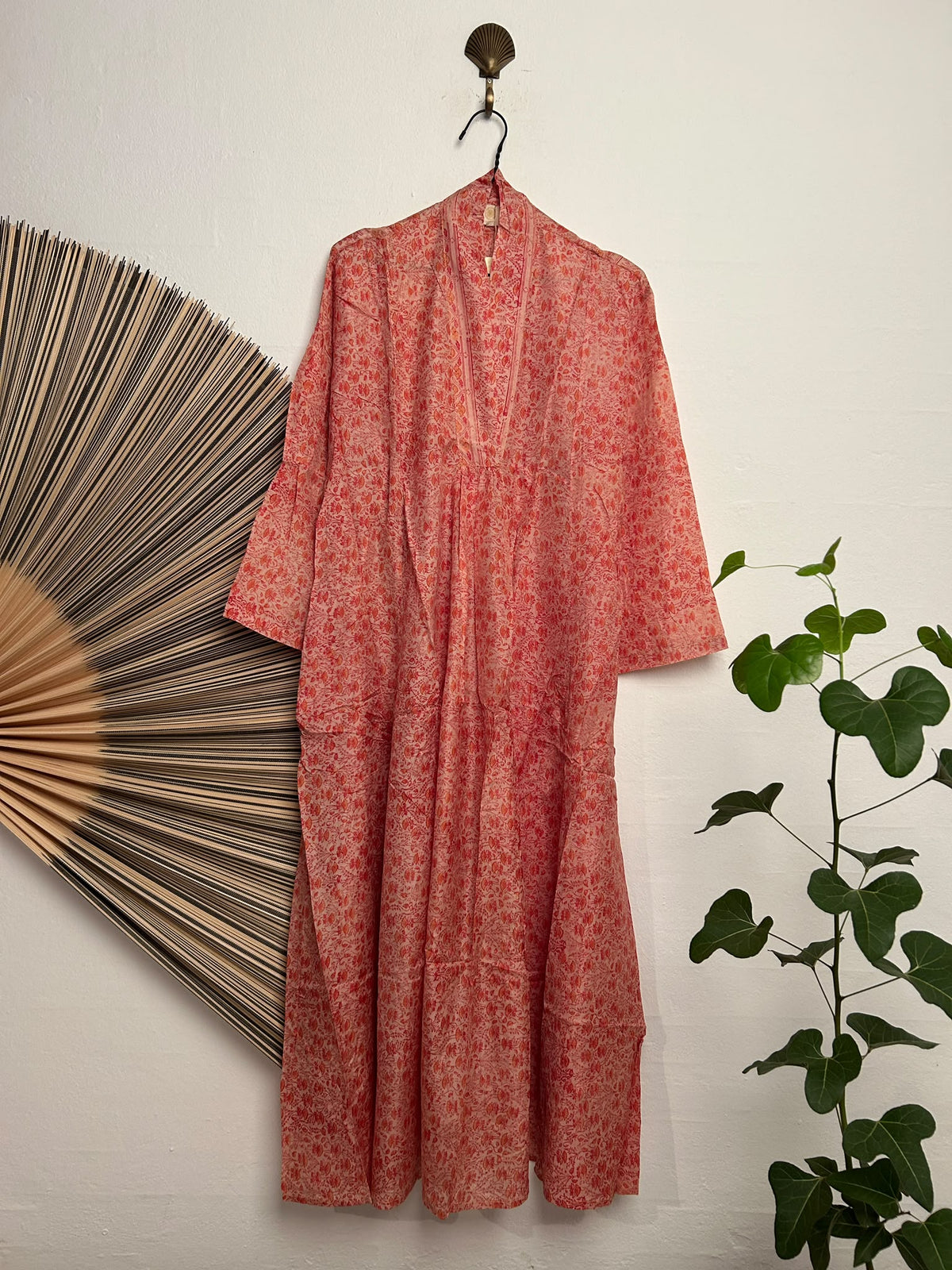 Queen Dress - L/XL 5699