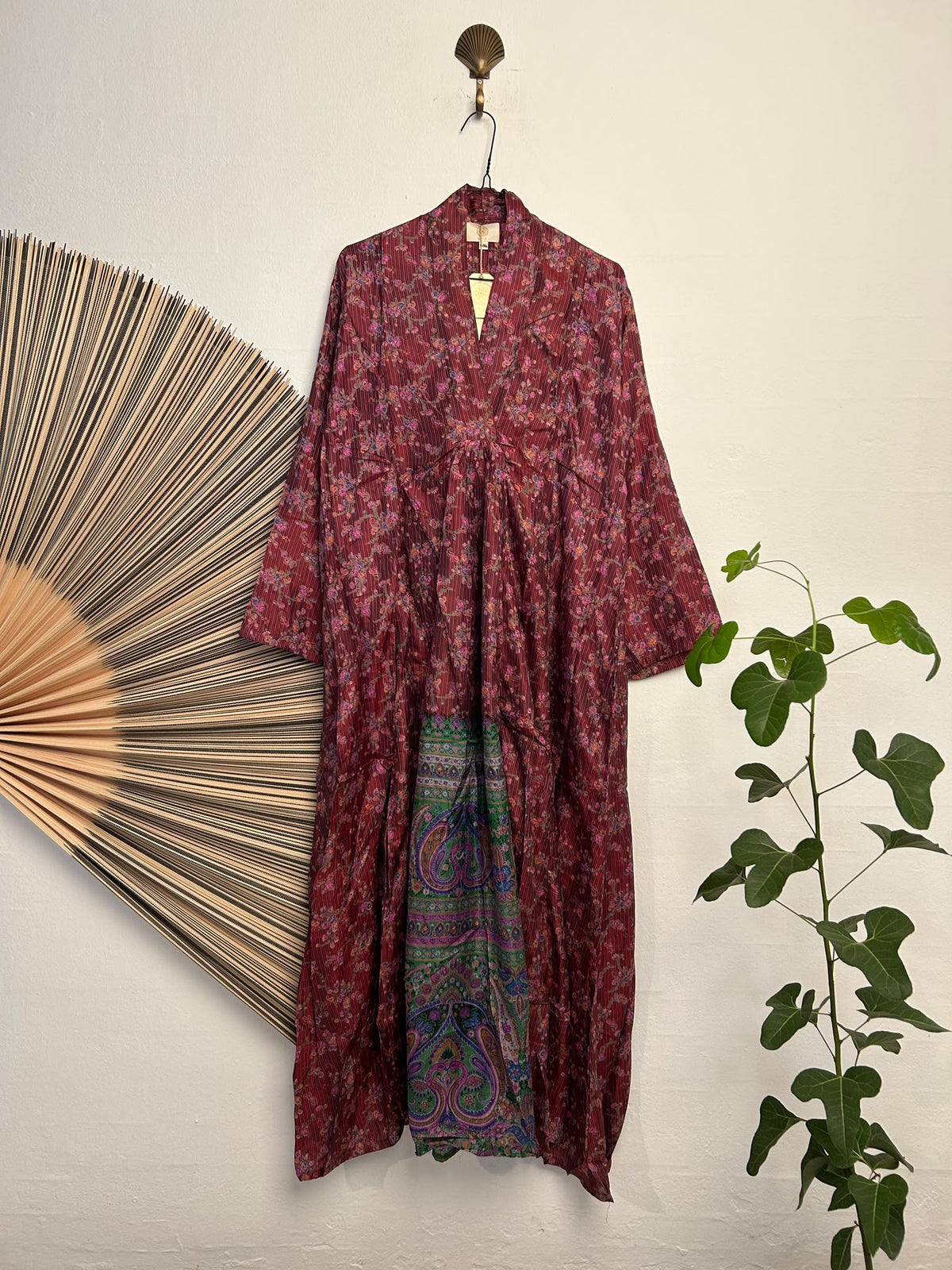 Queen Dress - L/XL 5709