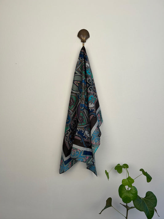 Scarf 70x70 cm no. 6046