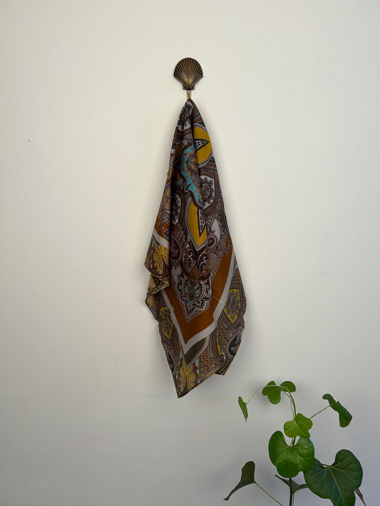 Scarf 70x70 cm no. 6048