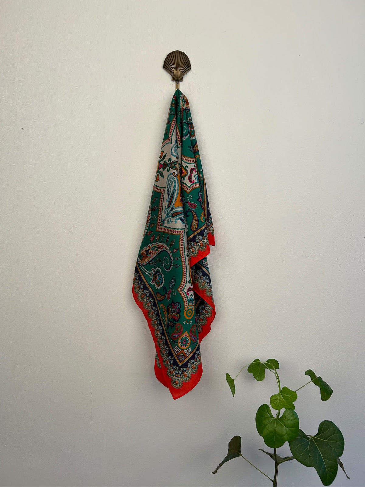 Scarf 70x70 cm no. 6050