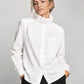Agnes shirt i paper white på model